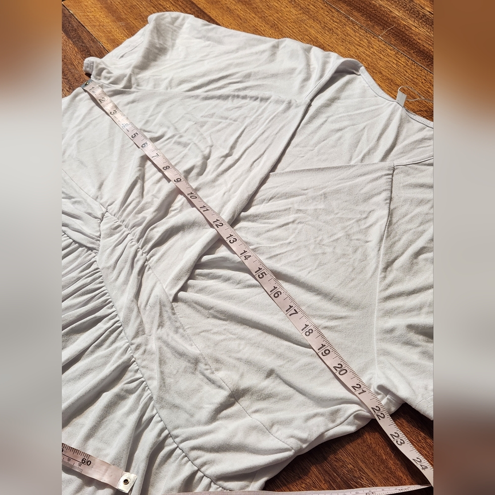 TIANZMU Elegant White V-Neck Women's Top 3X - Picture 3 of 9